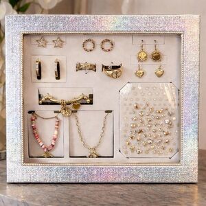 Sparkling Jewelry Set with Gold and Pink Details